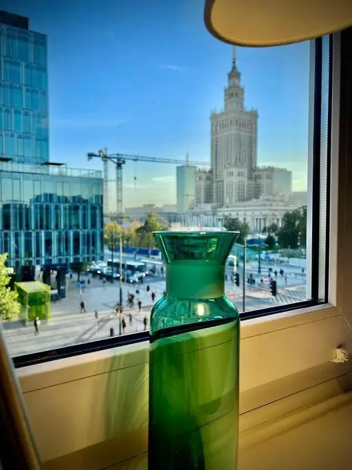 Apartament Super Square Metro X2 Fast Wifi 55'Tv Netflix Hbo Appletv+ Amazontv Warszawa 0*,  Polska